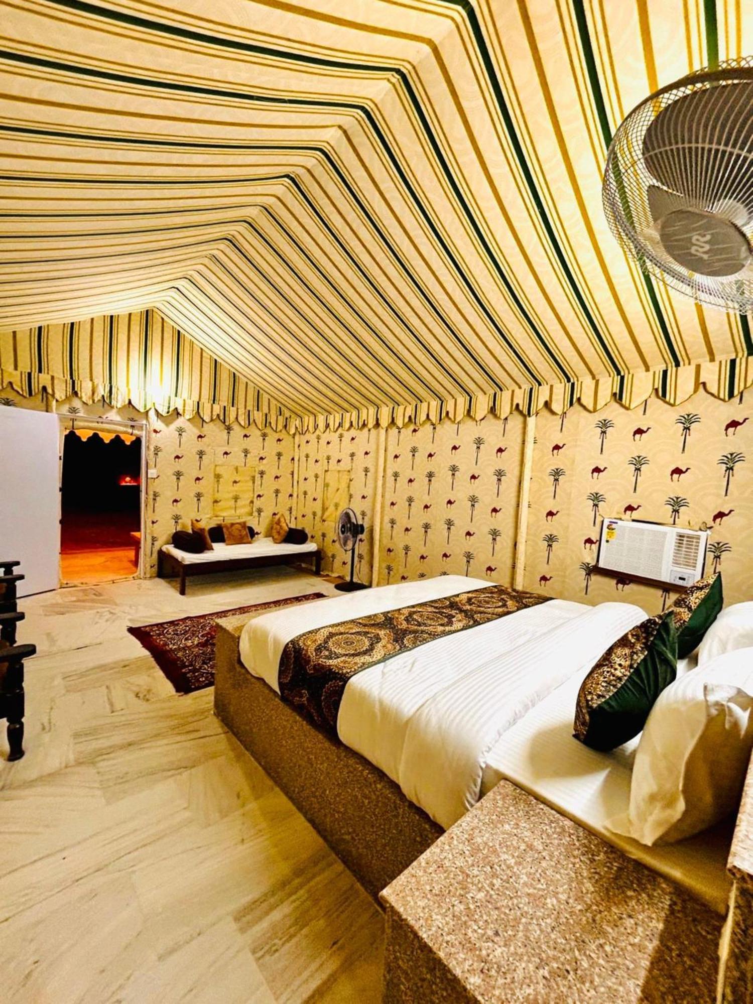 Jaisalmer Sand Dunes Luxury Camp And Resort Exterior photo