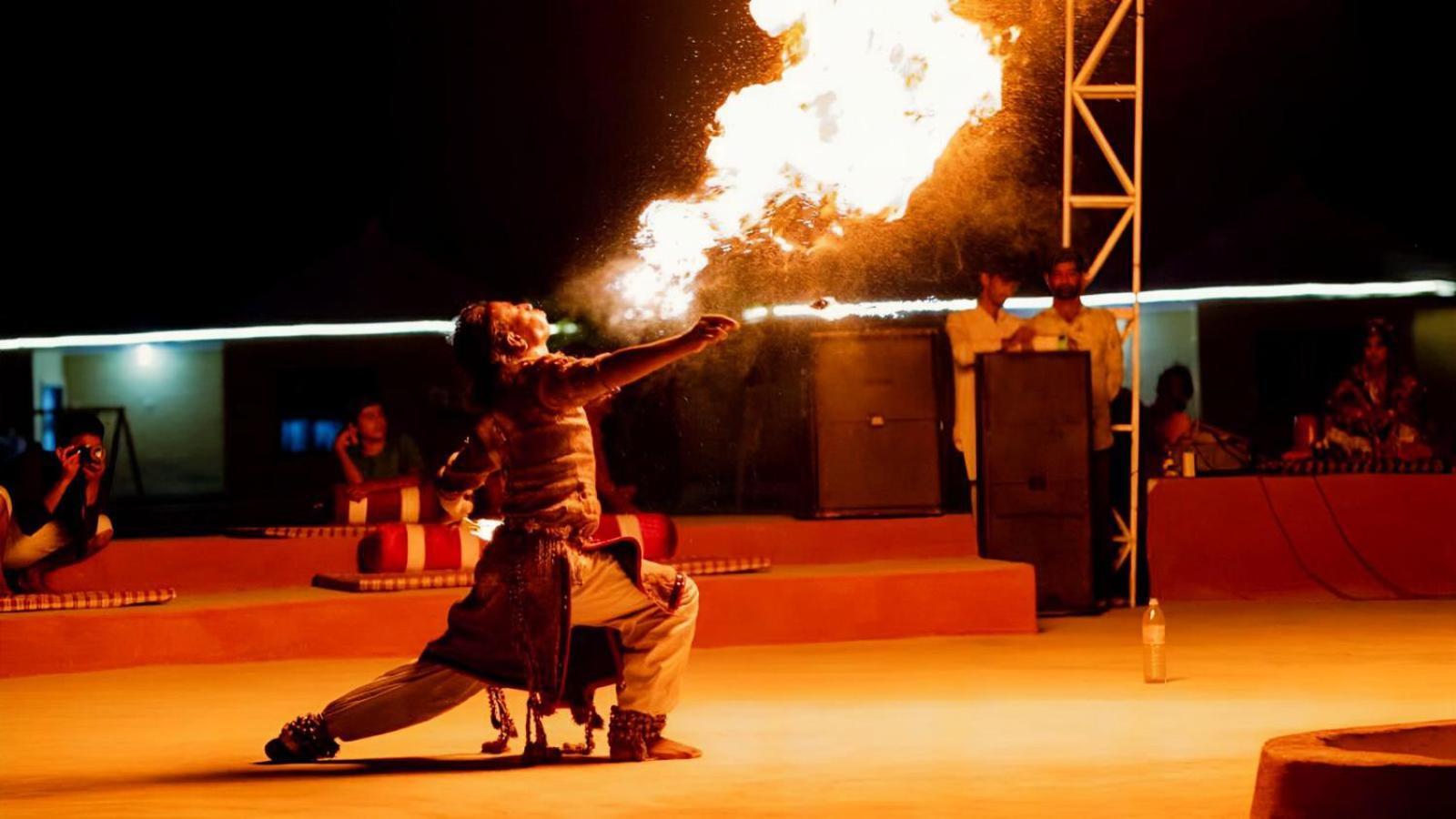Jaisalmer Sand Dunes Luxury Camp And Resort Exterior photo
